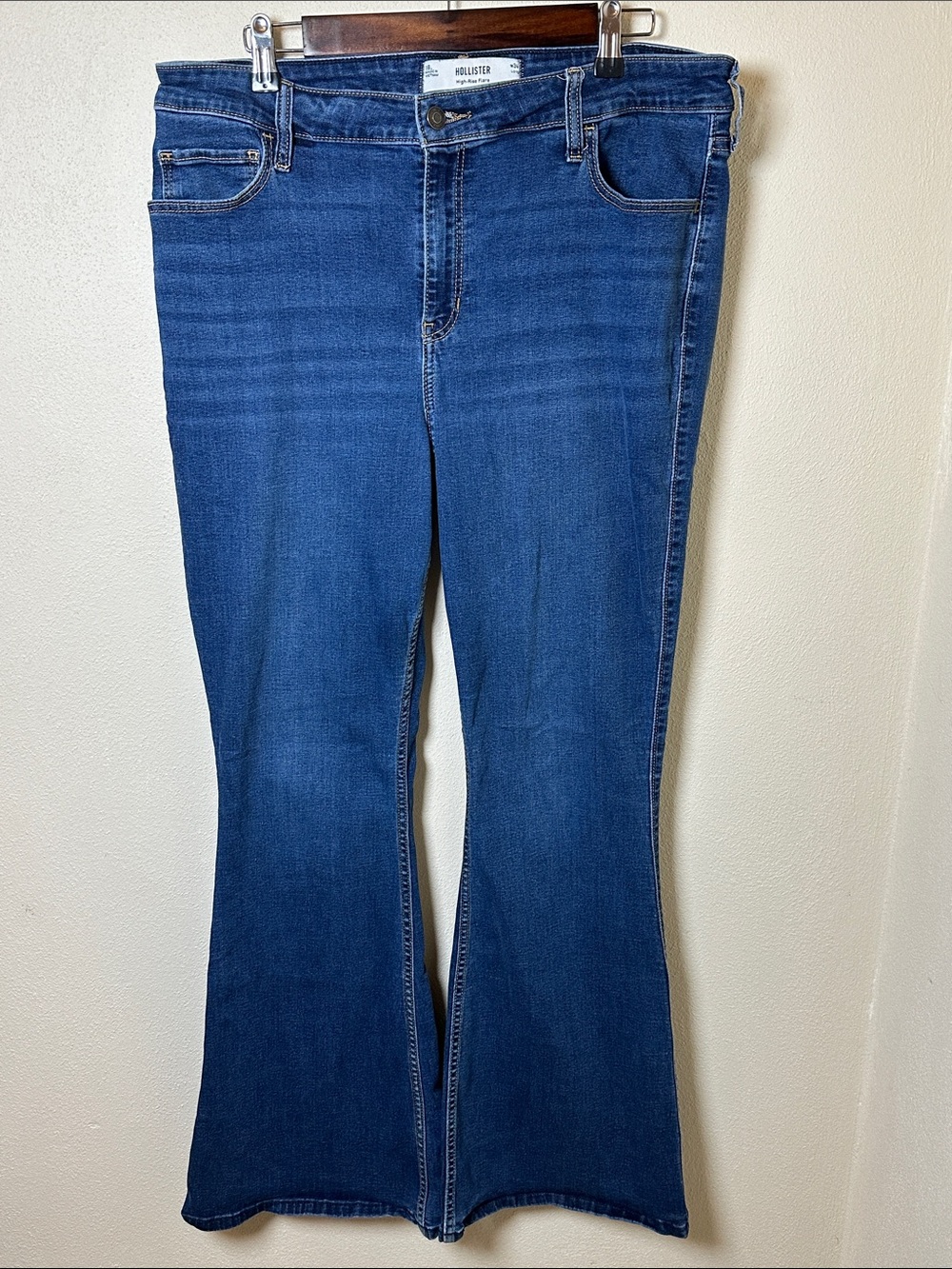 Hollister Women's High Rise Flare Jeans Sz 18 L